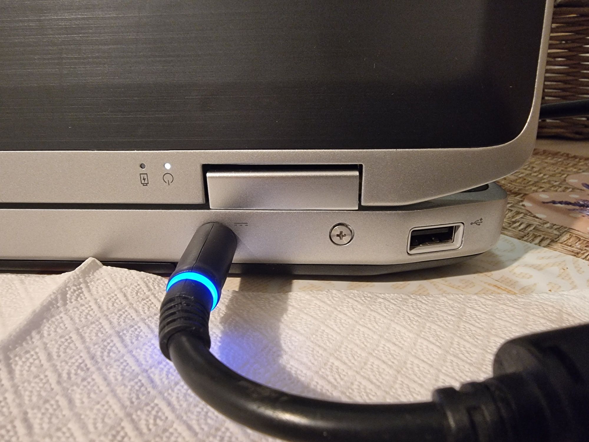 DELL latitude E6520