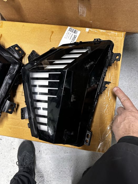 Proiectoare led bară față renault scenic e tech.