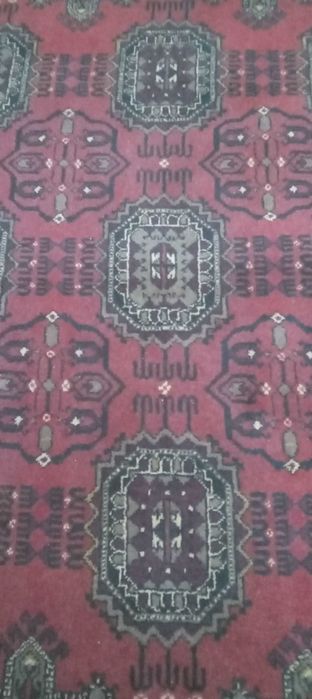 Ковер фабричной работы