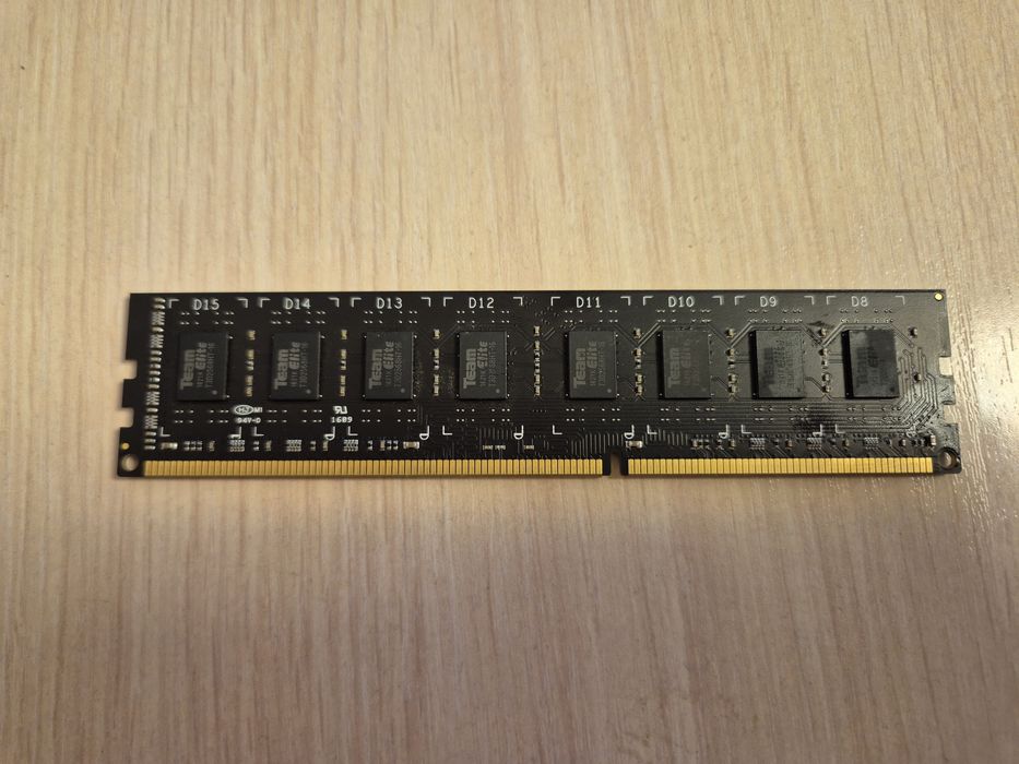 Продаются ОЗУ DDR4 3 штуки