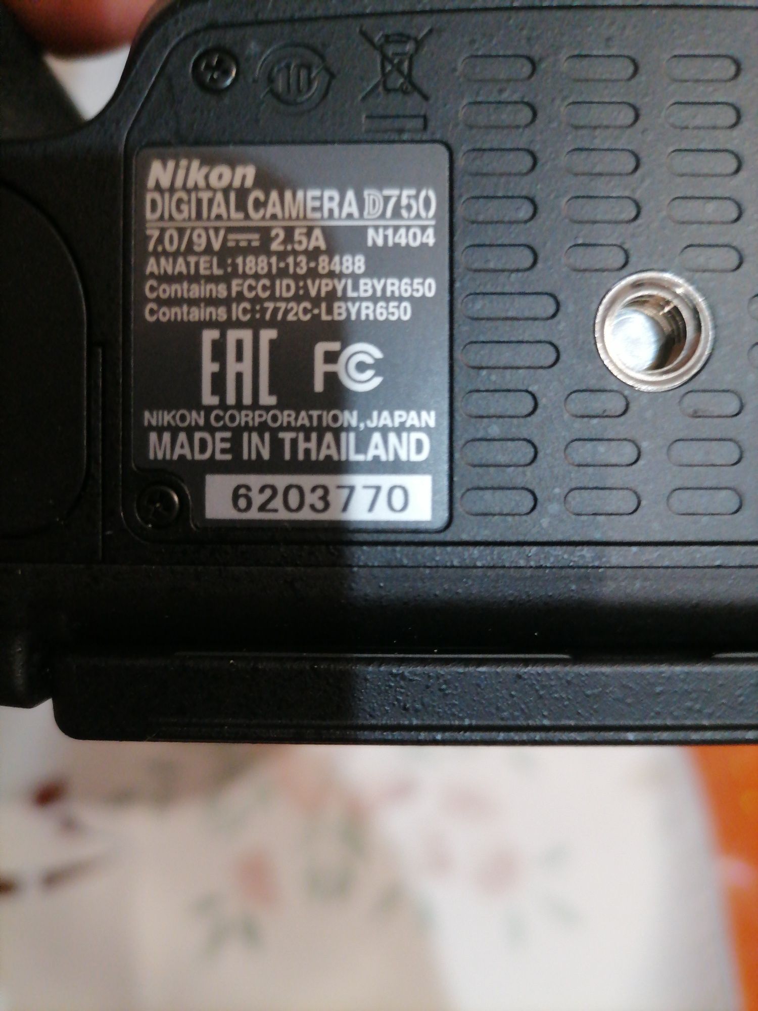 Nikon    D750  body