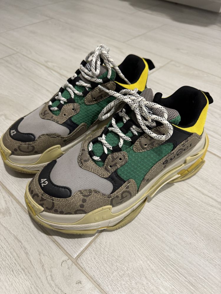 Balenciaga gucci triple s