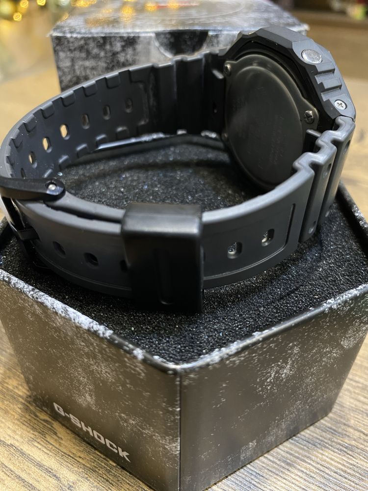 G-SHOCK No 5611 отлично състояние без забележки