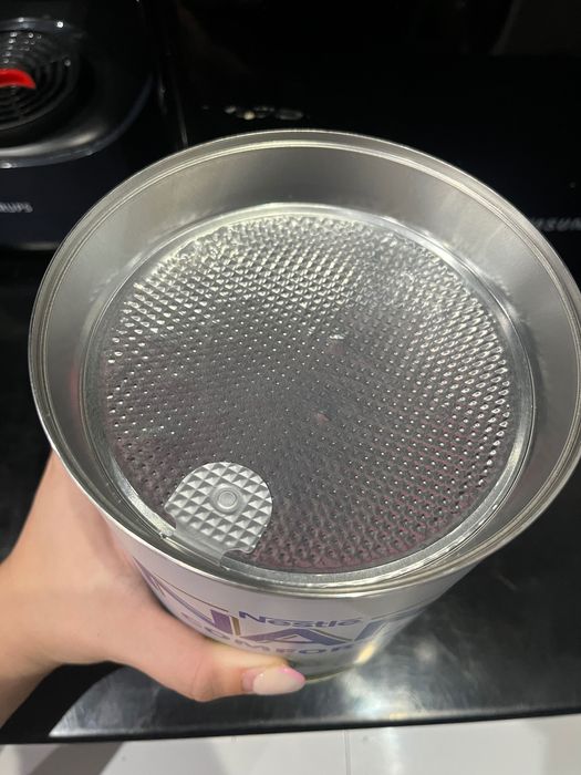 Продавам бебешка хумана