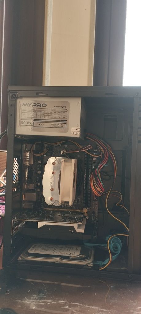 Kompyuter igravoy, Plata Asus - H 81, DDR 3,