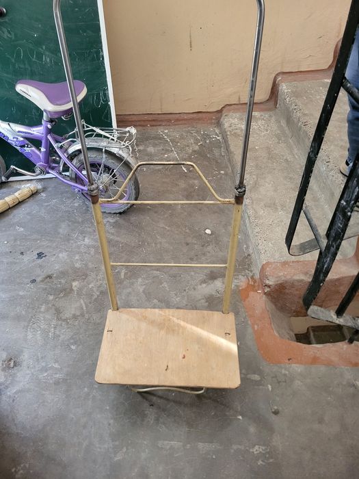 Продаётся базарная тележка