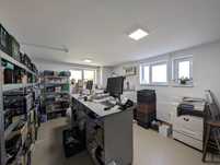 Ideal pt afacere! Apartament 63mp, 2 camere, demisol, zona Teilor
