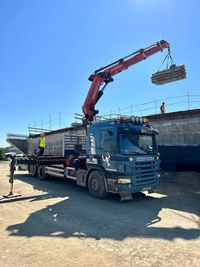 Inchiriere Camion cu Macara - AUtomacara - Transport Container Utilaje