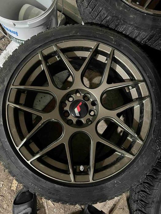 Джанти Japan Racing JR18 17x8j ET35 5x100 5x114.3 (с или без гуми)