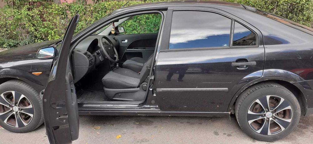 Ford Mondeo MK3 2001 TDDI 2.0 Negru