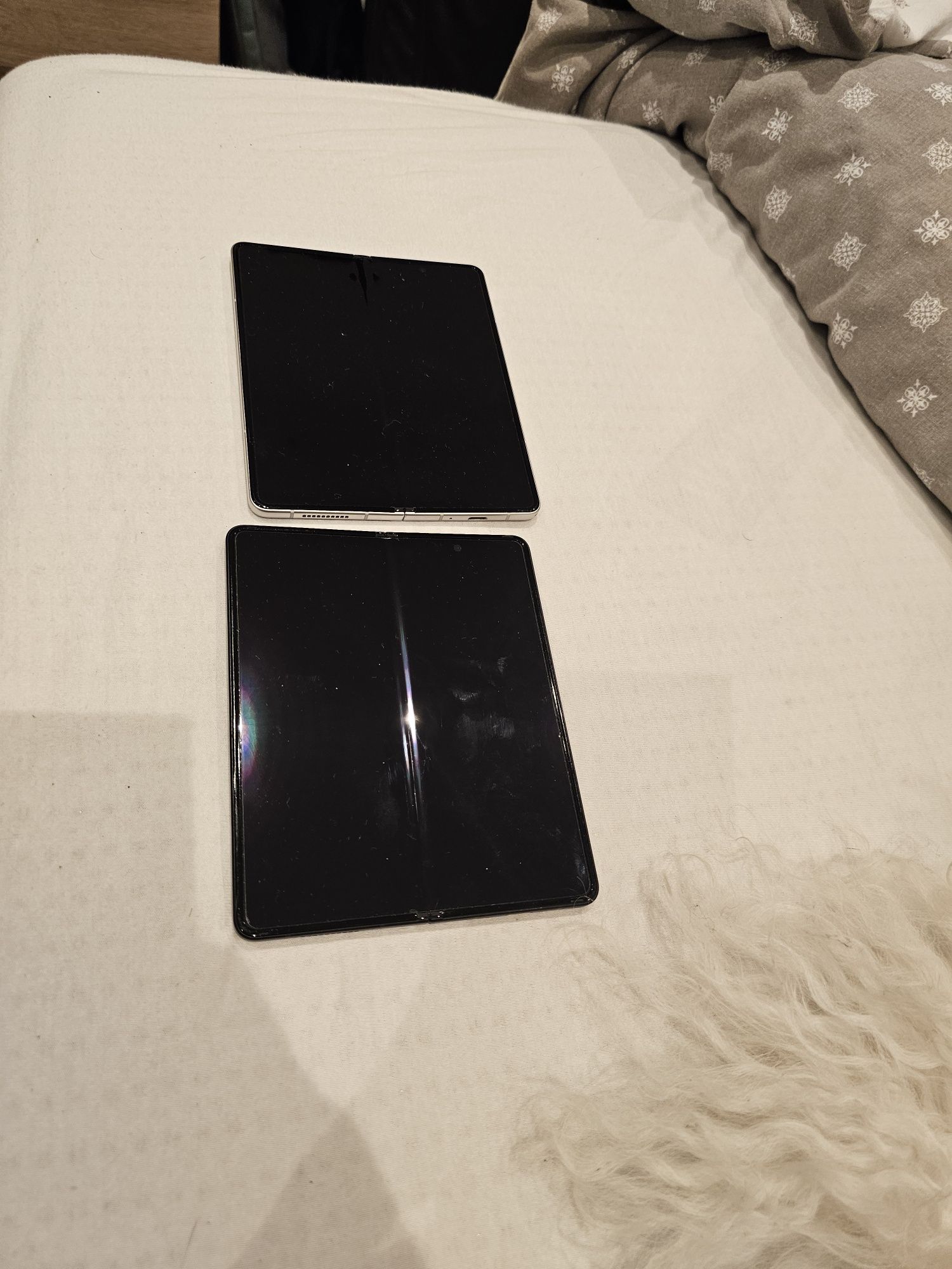 Samsung galaxy fold 3 impecabil