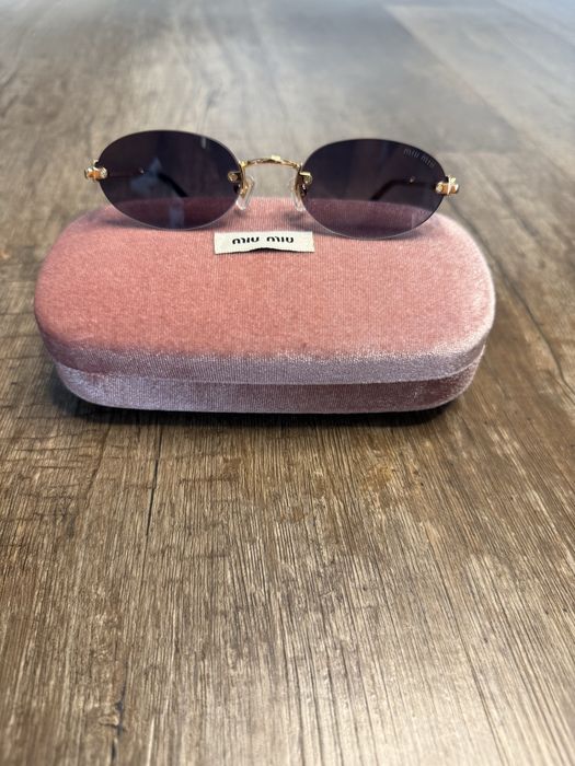 Слънчеви очила miu miu оригинални