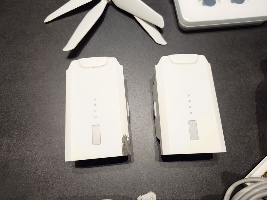 Drona 4K Fimi X8 SE & accesorii, schimb cu obiective Sony.