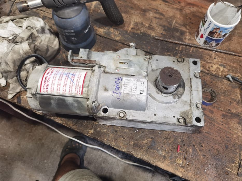 Motor cu reductor 24 v CAME