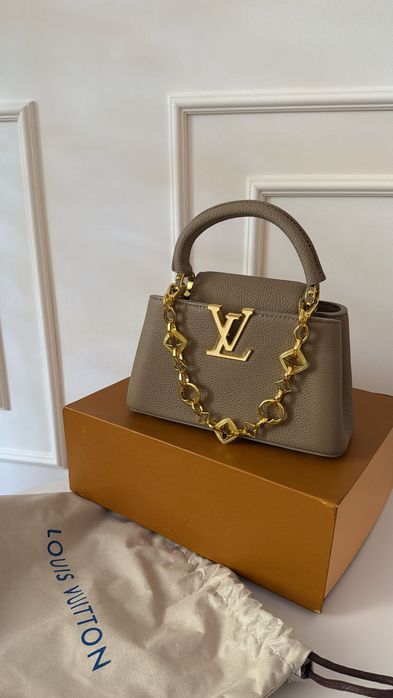 Geanta Louis Vuitton Capucines