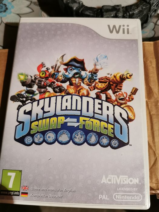 Нинтендо уии Skylander диск и фигурки