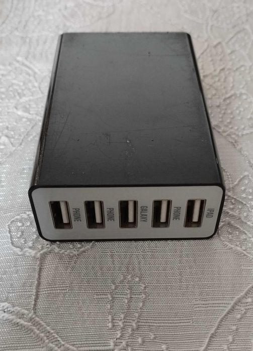 Incarcator universal telefon tableta