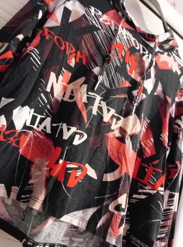 Оригинална дамска фланелка с качулка Calvin Klein