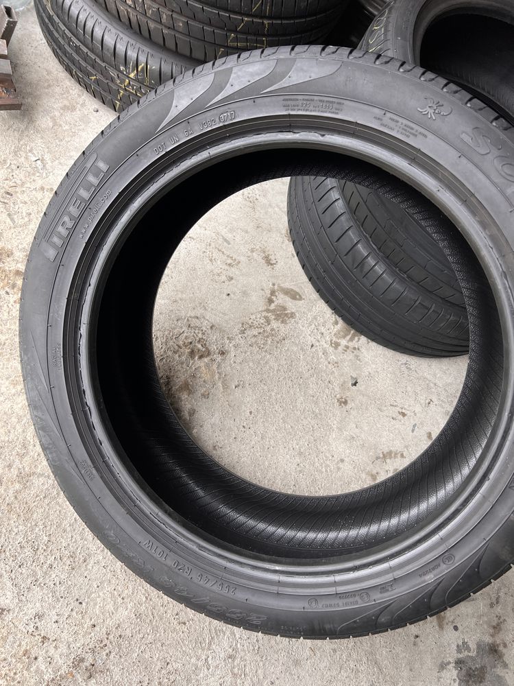 2 anvelope vara 255/45/20 , Pirelli !