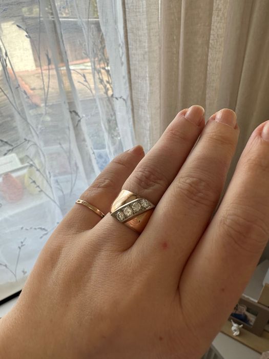 Златен съветски пръстен