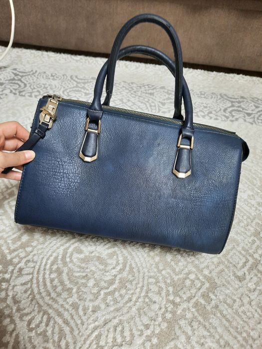 Продам женскую кожаную сумку