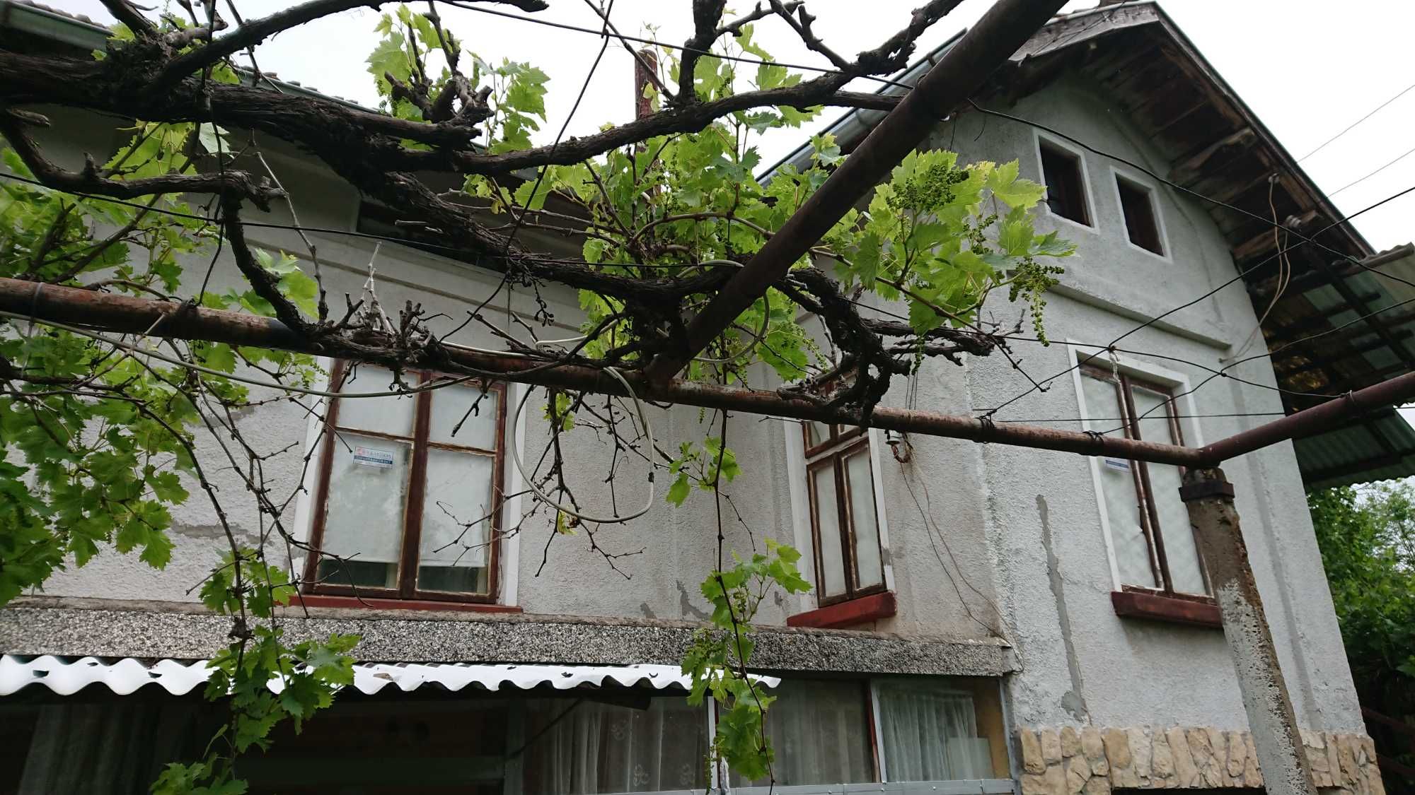 Продавам къща в село Крушуна