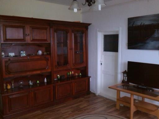 Dau in chirie casa in Turda,Cj,420 eur,zonă Bai,4 cam.,izolata termic,