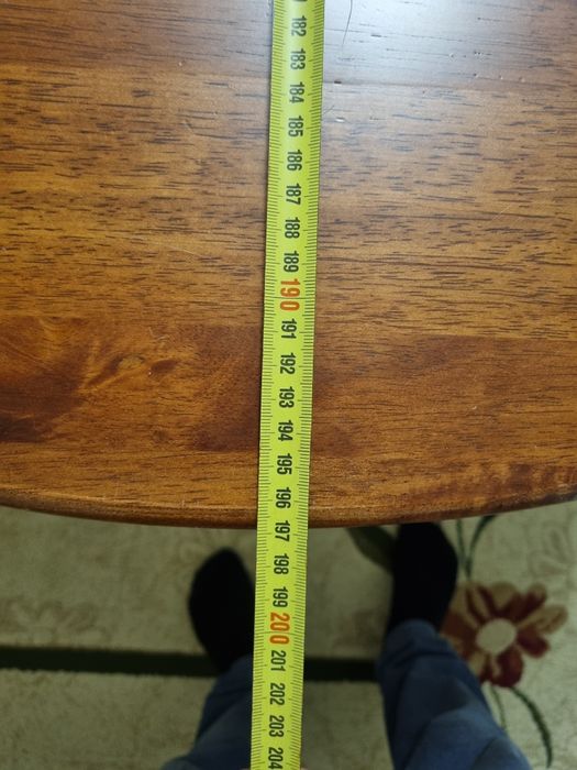 Стол из настоящего дерева