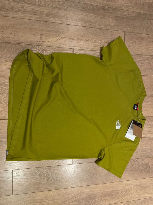 The North Face Red Box, ОРИГИНАЛНА тениска, цвят кахи , размер: L и XL