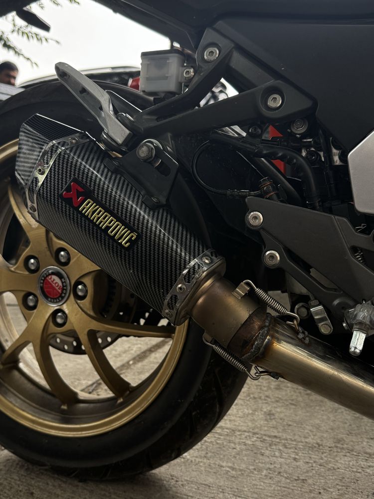 Ducati 400CC / Ducati Super sport 950