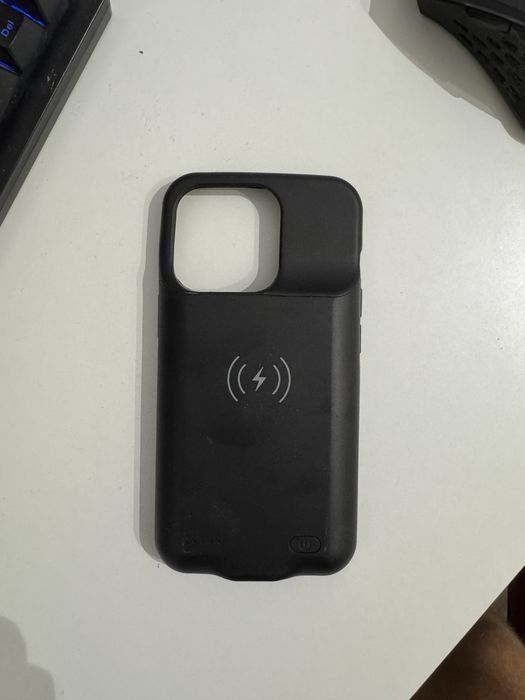 Vand husa cu baterie externa