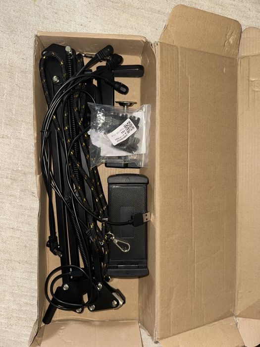 Suport de telefon pentru birou