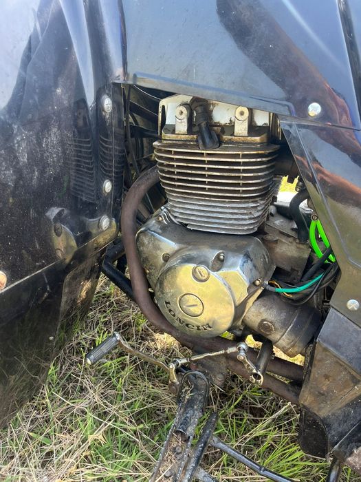 Vând ATV 250 motorul foarte bun două pistoane dezmembrez sau vând tot