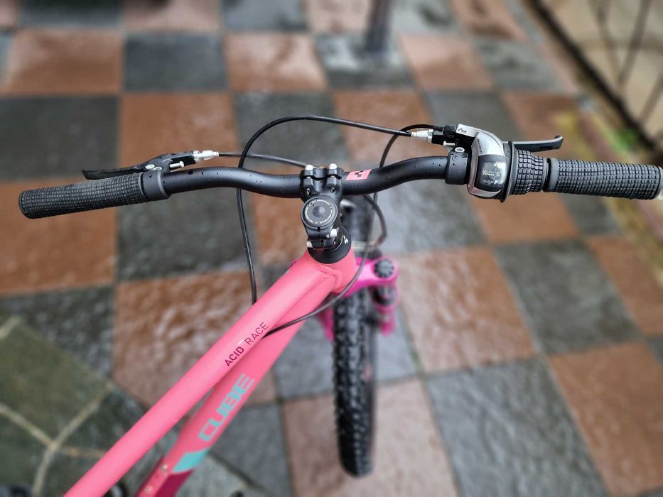 Vând bicicletă copii Cube Acid 240 (roți 24") – stare excelentă