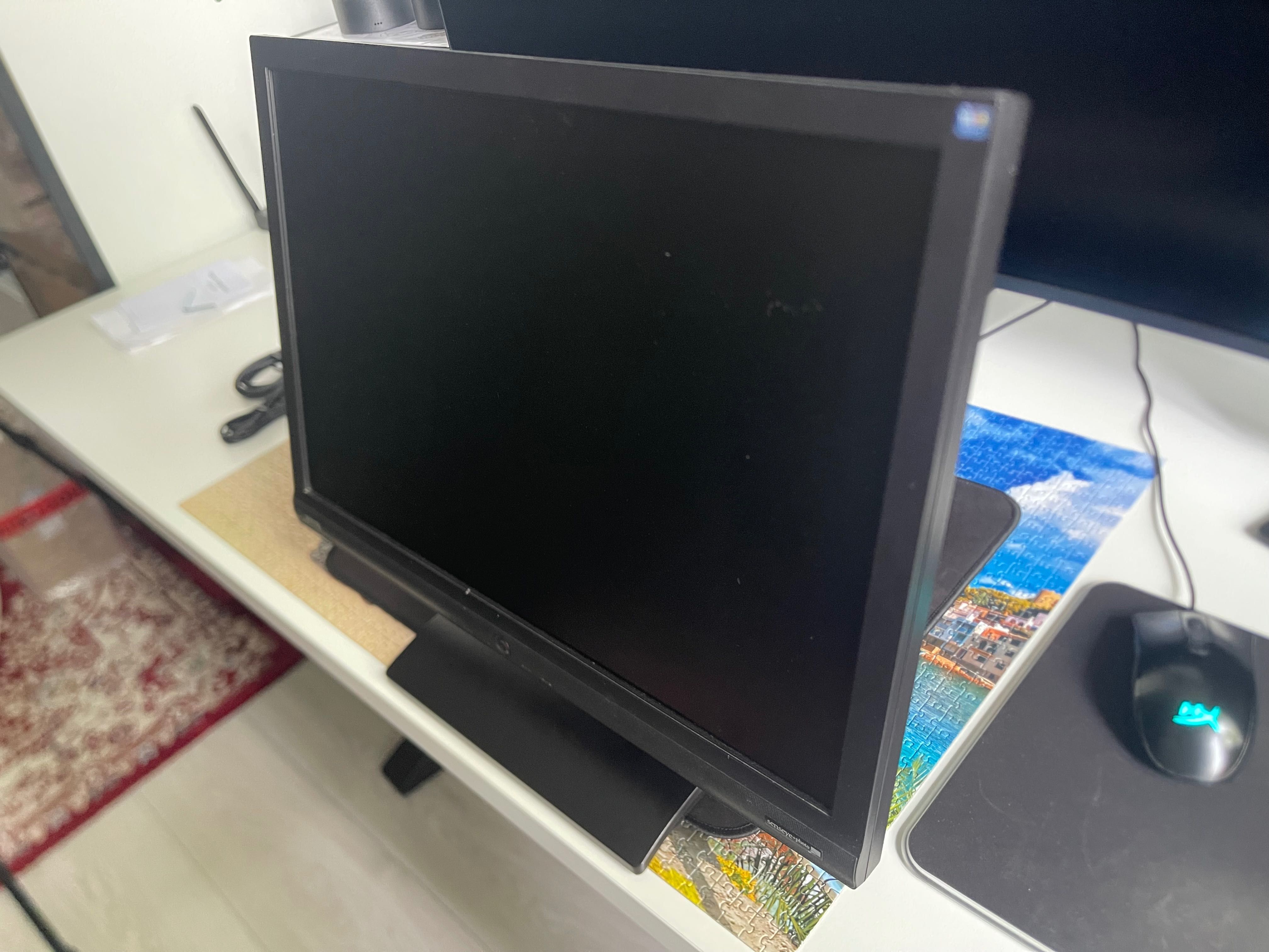 Монитор Benq ET-0008-B