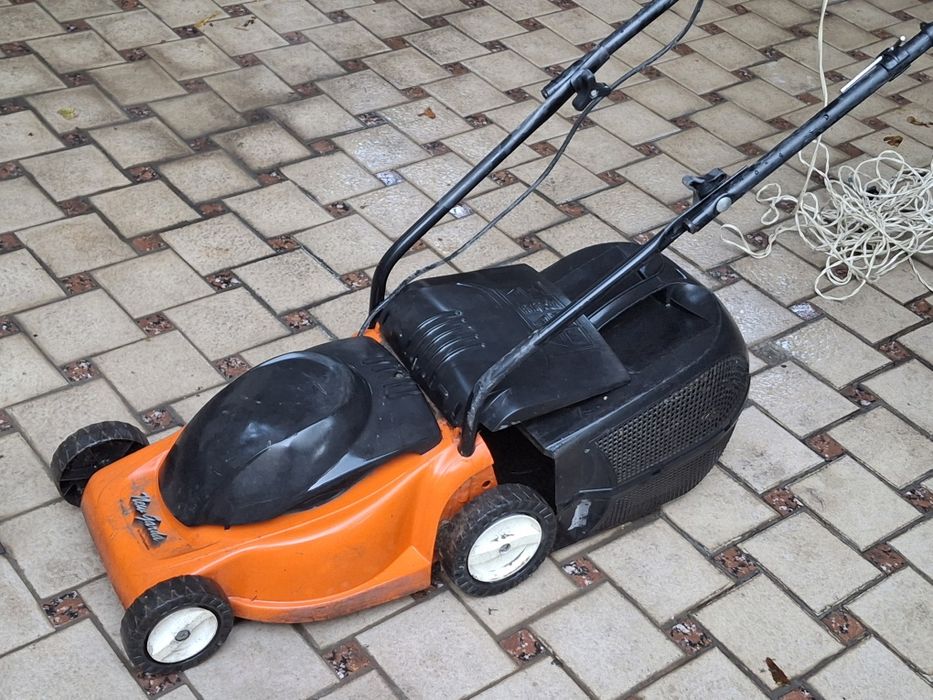 Газонокосилка б/у