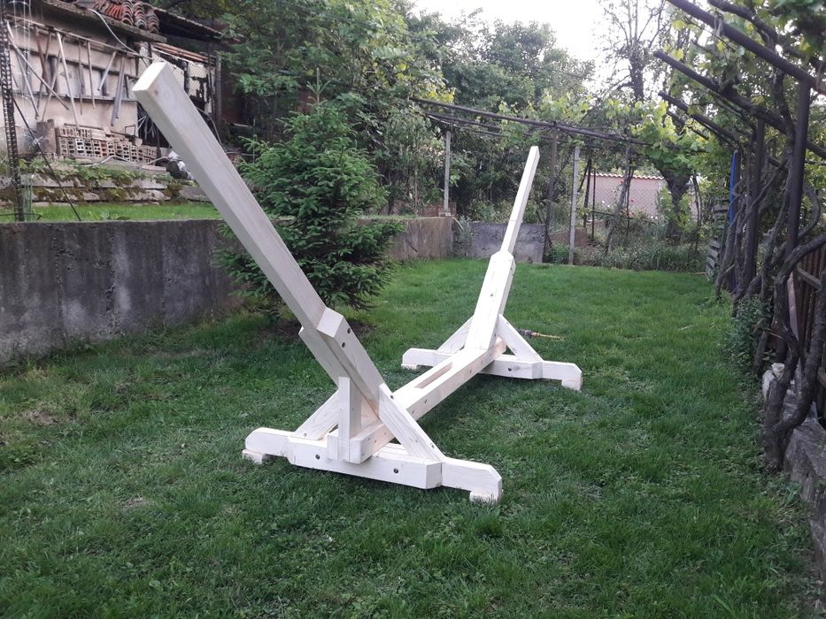 Дървена стойка за хамак