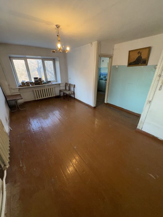 Продаётся 1.5 комнатная квартира ул. Протазанова 53