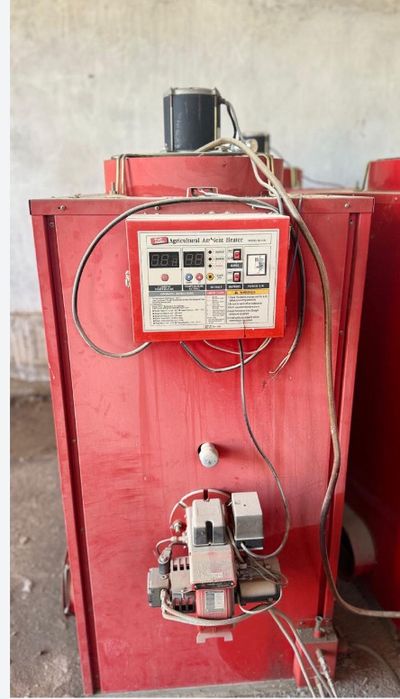 Печь для теплиц ангаров складов и прочих тех помещений.