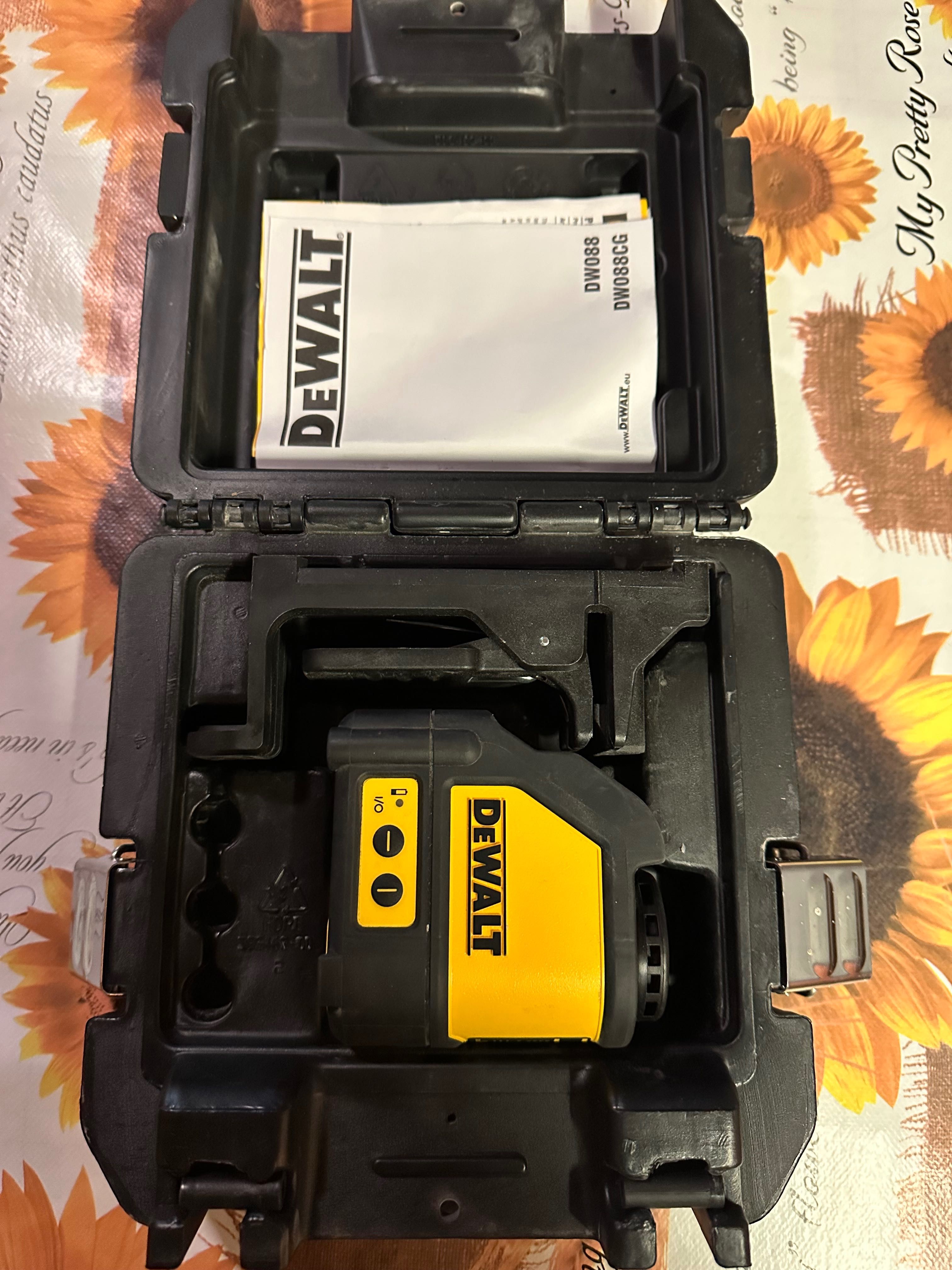 Лазер Dewalt червен лъч