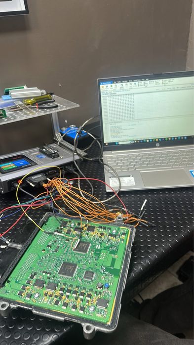 Softuri și reparații electronice care fac diferența!