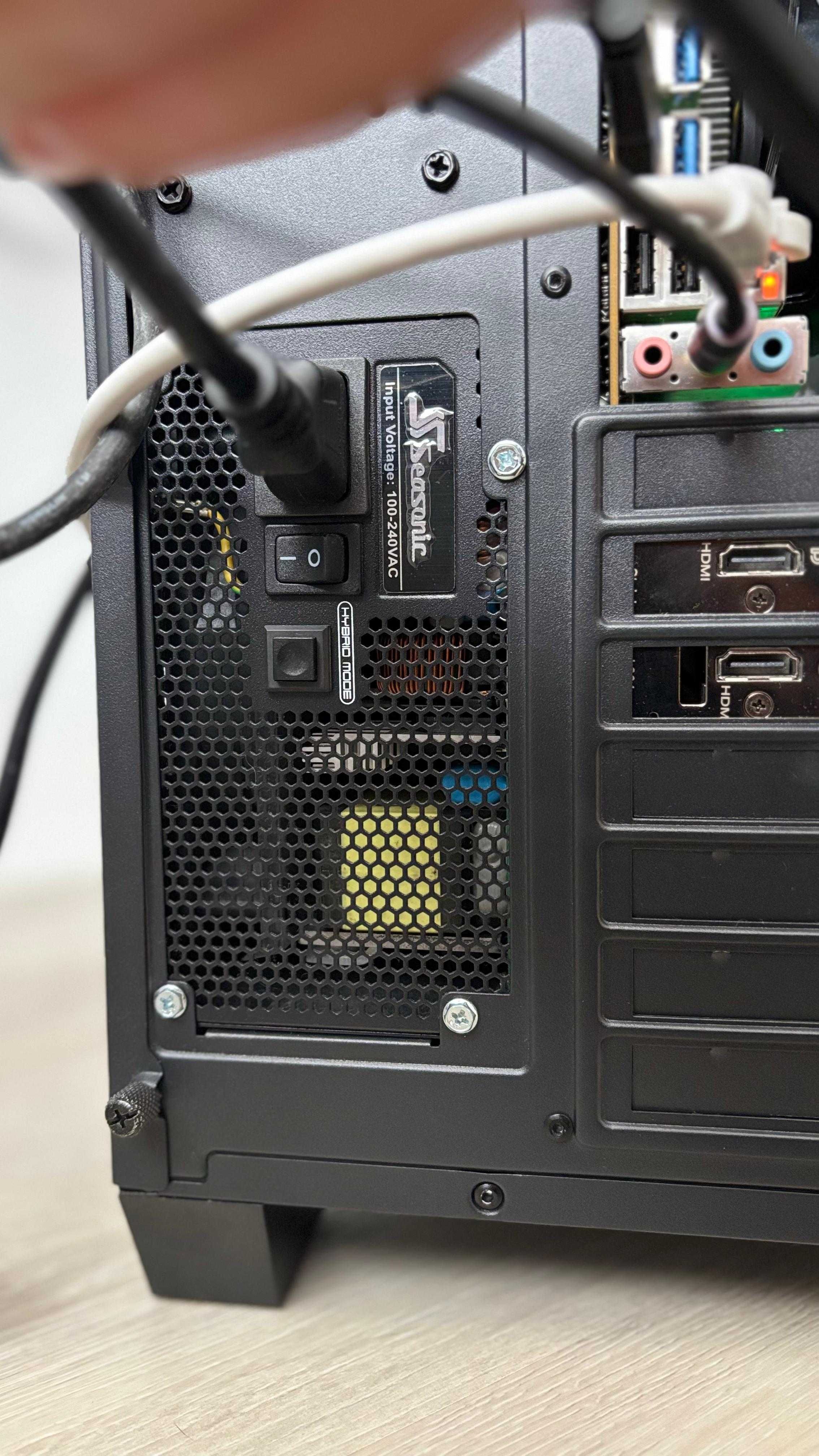 PC Gaming  – RTX 3070 Ti, Ryzen 5 5600X