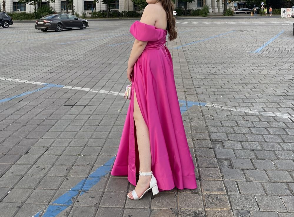 Rochie lungă elegantă de ocazie roz fucsia