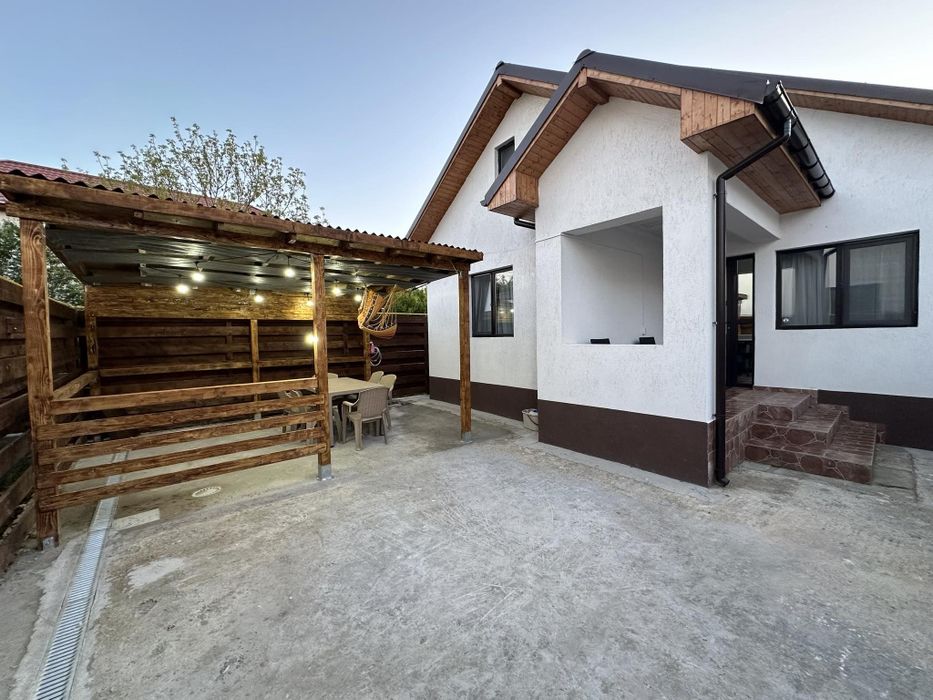 Vând casă în Năvodari direct de la proprietar
