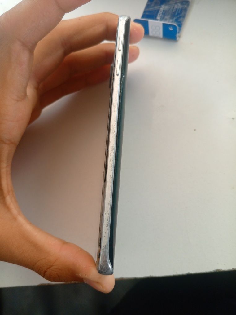 Samsung S6 sotiladi