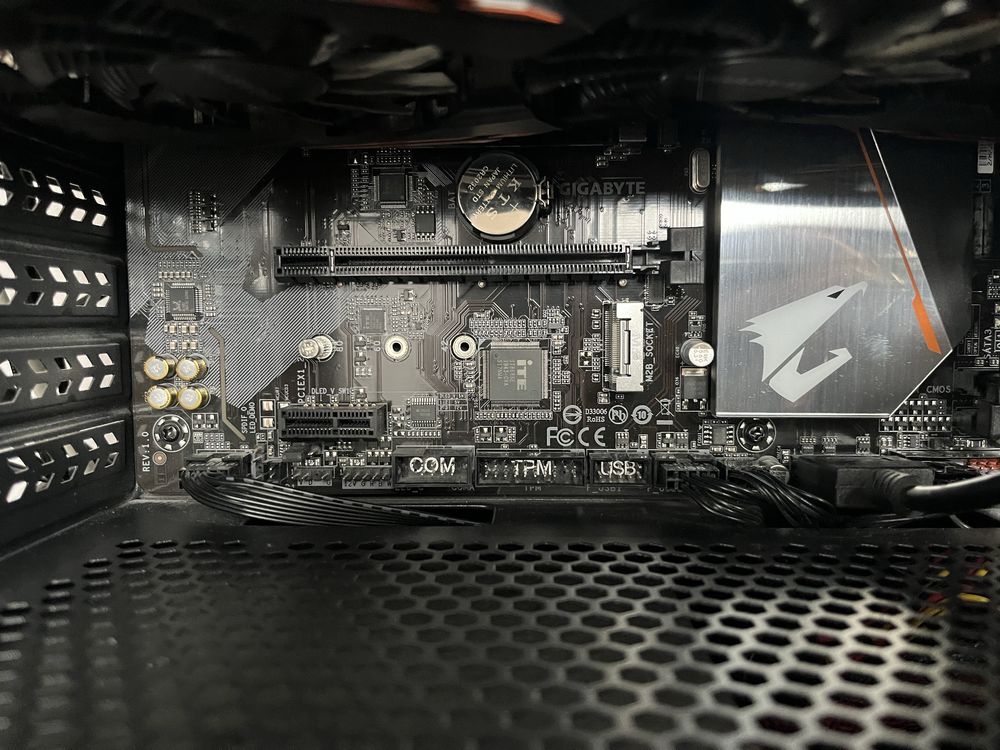 Gaming Компютър | Gigabyte GTX 1070Ti | AMD Ryzen 5 3400G | 32GB RAM |