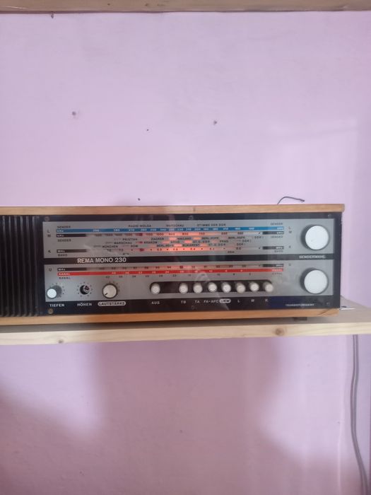 Radio Rema  mono 230,fabricatie germana,deck și stație kenwood