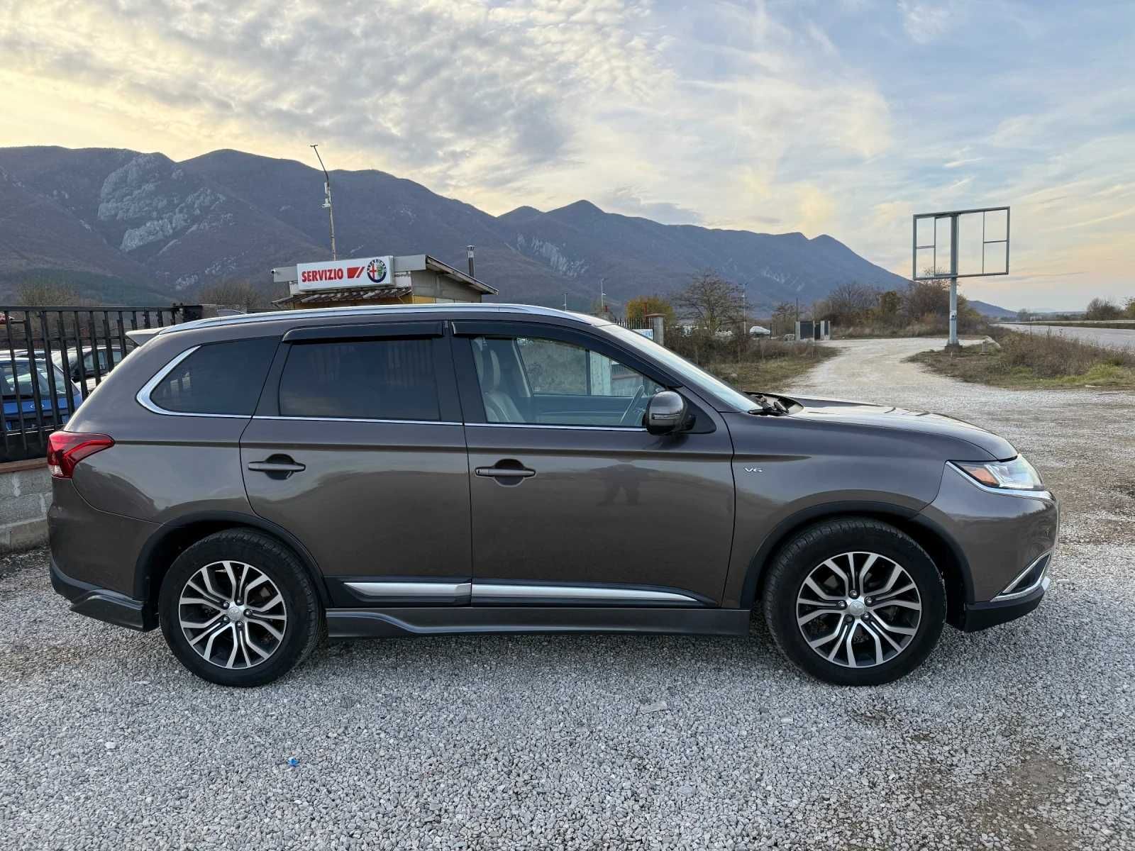 Mitsubishi Outlander 3.0 I 4x4 224 k.c. в перфектно състояние!