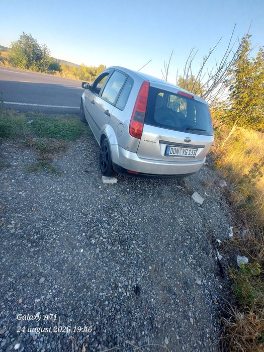 Ford fiesta 1.4 benzină