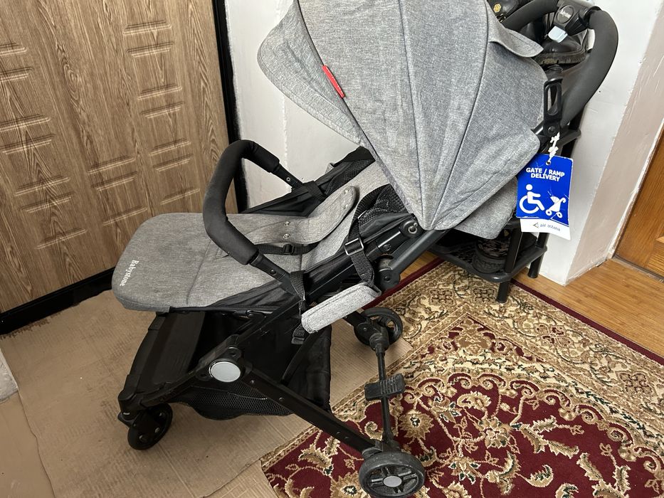 Коляска прогулочная